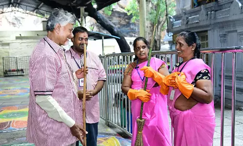 नायडू ने Andhra में पुराने कचरे को खत्म करने के लिए 2 अक्टूबर की समय सीमा तय की