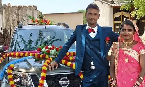 परिवार के तीन बच्चों समेत दंपत्ति की मौत; किराए के मकान में मिले पांच शव परिवार के तीन बच्चों समेत दंपत्ति की मौत; किराए के मकान में मिले पांच शव
