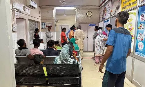 Sirsa में नशाखोरी का संकट गहराने से महिलाएं और बच्चे भी जाल में फंसे Sirsa में नशाखोरी का संकट गहराने से महिलाएं और बच्चे भी जाल में फंसे