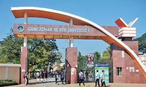Gangadhar Mehar विश्वविद्यालय ने छात्रों को सोशल मीडिया प्लेटफॉर्म पर गलत सूचनाओं के प्रति आगाह किया Gangadhar Mehar विश्वविद्यालय ने छात्रों को सोशल मीडिया प्लेटफॉर्म पर गलत सूचनाओं के प्रति आगाह किया