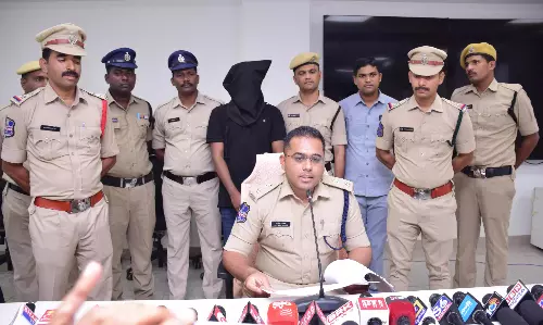 सिरसिला पुलिस ने Hyderabad से एक अंतरराज्यीय साइबर अपराधी को गिरफ्तार किया