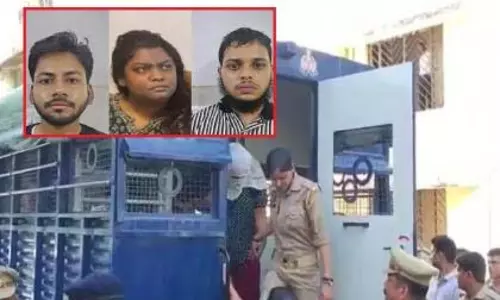 ISIS शैली में हिंदू लड़कियों का ब्रेनवॉश ISIS शैली में हिंदू लड़कियों का ब्रेनवॉश
