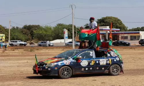 Niger में आतंकवादी हमला: दो भारतीयों की मौत, एक का अपहरण Niger में आतंकवादी हमला: दो भारतीयों की मौत, एक का अपहरण