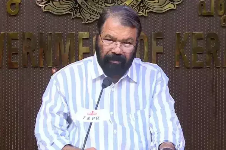 Kerala : विद्यालय की पाठ्यपुस्तकों में देरी को लेकर एनसीईआरटी की आलोचना की