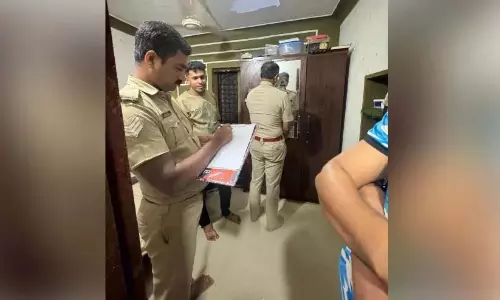 Kerala : मोगराल में घर से पैसे चोरी