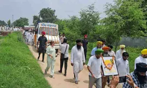 पगड़ीधारी बवंडर फौजा सिंह का राजकीय सम्मान के साथ अंतिम संस्कार, PM Modi ने की प्रशंसा पगड़ीधारी बवंडर फौजा सिंह का राजकीय सम्मान के साथ अंतिम संस्कार, PM Modi ने की प्रशंसा