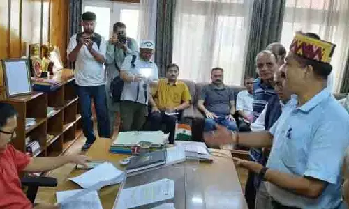 पानी की समस्या, Kullu के स्थानीय लोगों ने चौंकाने वाले बिलों का विरोध, राहत की मांग की पानी की समस्या, Kullu के स्थानीय लोगों ने चौंकाने वाले बिलों का विरोध, राहत की मांग की