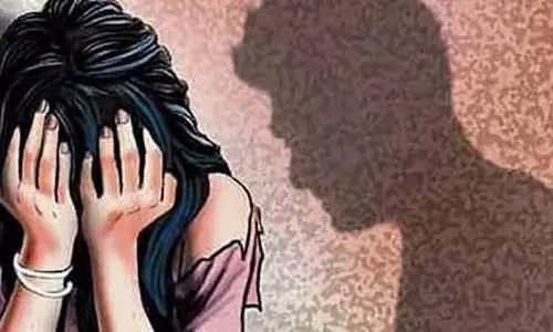 एयर होस्टेस के साथ सहकर्मी ने किया बलात्कार, आरोपी गिरफ्तार