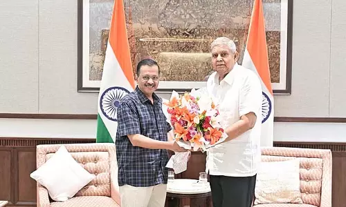 केजरीवाल ने उपराष्ट्रपति जगदीप धनखड़ से मुलाकात की