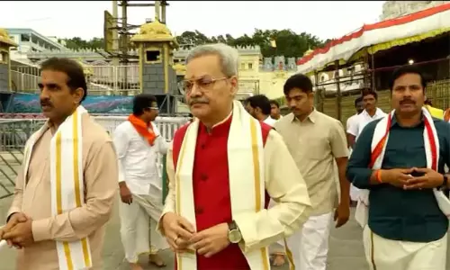 Tirumala : भगवान शिव की सेवा में उच्च न्यायालय के न्यायाधीश रविनाथ तिलहारी