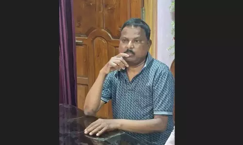 Odisha : क्योंझर डीएफओ पर डीए के आरोपों में निगरानी की जा रही है; 7 जगहों पर तलाशी जारी Odisha : क्योंझर डीएफओ पर डीए के आरोपों में निगरानी की जा रही है; 7 जगहों पर तलाशी जारी