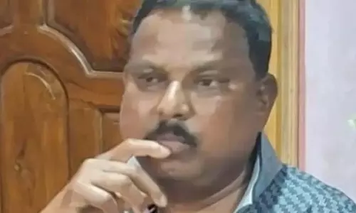 Odisha : विजिलेंस ने डीएफओ नित्यानंद नायक के खिलाफ छापेमारी की Odisha : विजिलेंस ने डीएफओ नित्यानंद नायक के खिलाफ छापेमारी की