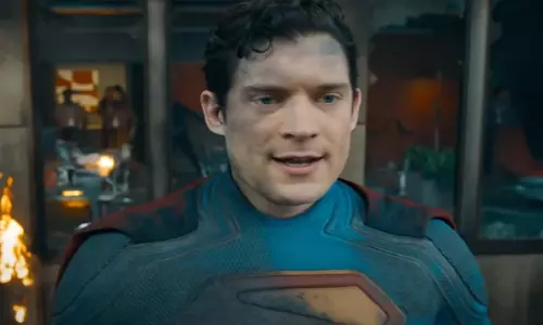 Superman दुनिया भर के बॉक्स ऑफिस पर 400 मिलियन अमेरिकी डॉलर की कमाई करने को तैयार Superman दुनिया भर के बॉक्स ऑफिस पर 400 मिलियन अमेरिकी डॉलर की कमाई करने को तैयार