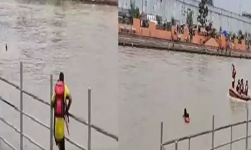 तेज़ बहाव में फंसे कांवड़िये को जवान ने जान जोखिम में डालकर निकाला बाहर