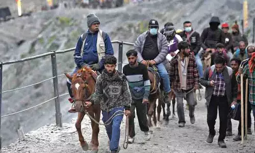 Jammu: अमरनाथ यात्रा के लिए 4,000 से अधिक तीर्थयात्रियों का एक और जत्था रवाना