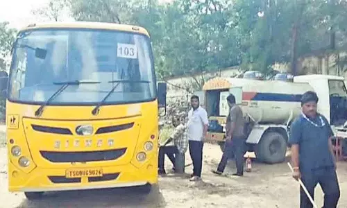 बाल्डिया स्टिकर के साथ पेट्रोल घोटाला बाल्डिया स्टिकर के साथ पेट्रोल घोटाला