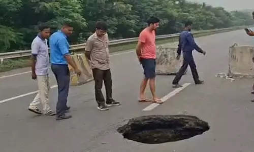 आसनसोल में राष्ट्रीय राजमार्ग पर भूस्खलन, यातायात बाधित