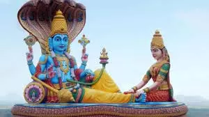 Kamika Ekadashi Katha: सावन माह की कामिका एकादशी आज, जानें इसका महत्व, विधि और संपूर्ण व्रत कथा Kamika Ekadashi Katha: सावन माह की कामिका एकादशी आज, जानें इसका महत्व, विधि और संपूर्ण व्रत कथा