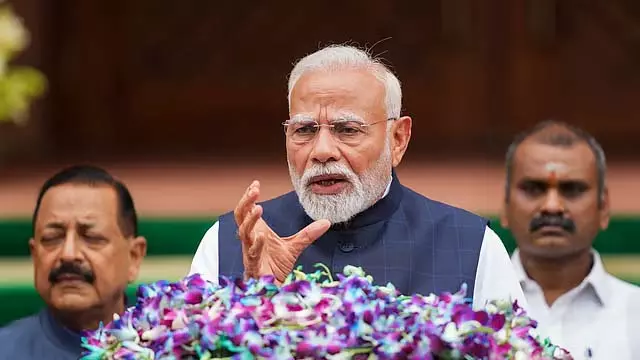 ऑपरेशन सिंधु: देश के सैन्य पराक्रम से दुनिया चकित - PM Modi ऑपरेशन सिंधु: देश के सैन्य पराक्रम से दुनिया चकित - PM Modi