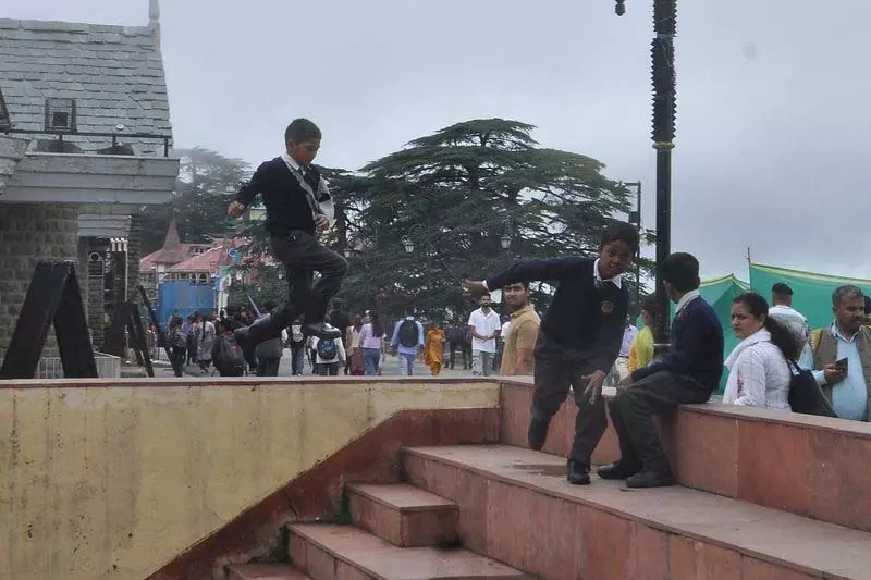 Shimla : खेल मैदानों के जरिए युवाओं को जोड़ने की पहल Shimla : खेल मैदानों के जरिए युवाओं को जोड़ने की पहल