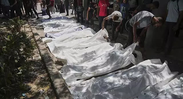 गाज़ा में इजरायली गोलीबारी से 93 सहायता चाहने वालों की मौत: नागरिक सुरक्षा गाज़ा में इजरायली गोलीबारी से 93 सहायता चाहने वालों की मौत: नागरिक सुरक्षा