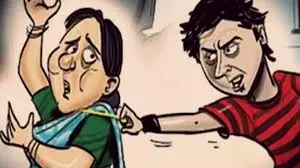 Lakhimpur Kheri: महिला के कान से कुंडल छीनकर भागा उचक्का, मंदिर मार्ग पर लूट Lakhimpur Kheri: महिला के कान से कुंडल छीनकर भागा उचक्का, मंदिर मार्ग पर लूट