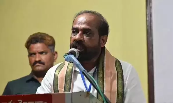 Minister Yadav ने स्व-चिकित्सा और एंटीबायोटिक के उपयोग के खतरों पर प्रकाश डाला Minister Yadav ने स्व-चिकित्सा और एंटीबायोटिक के उपयोग के खतरों पर प्रकाश डाला