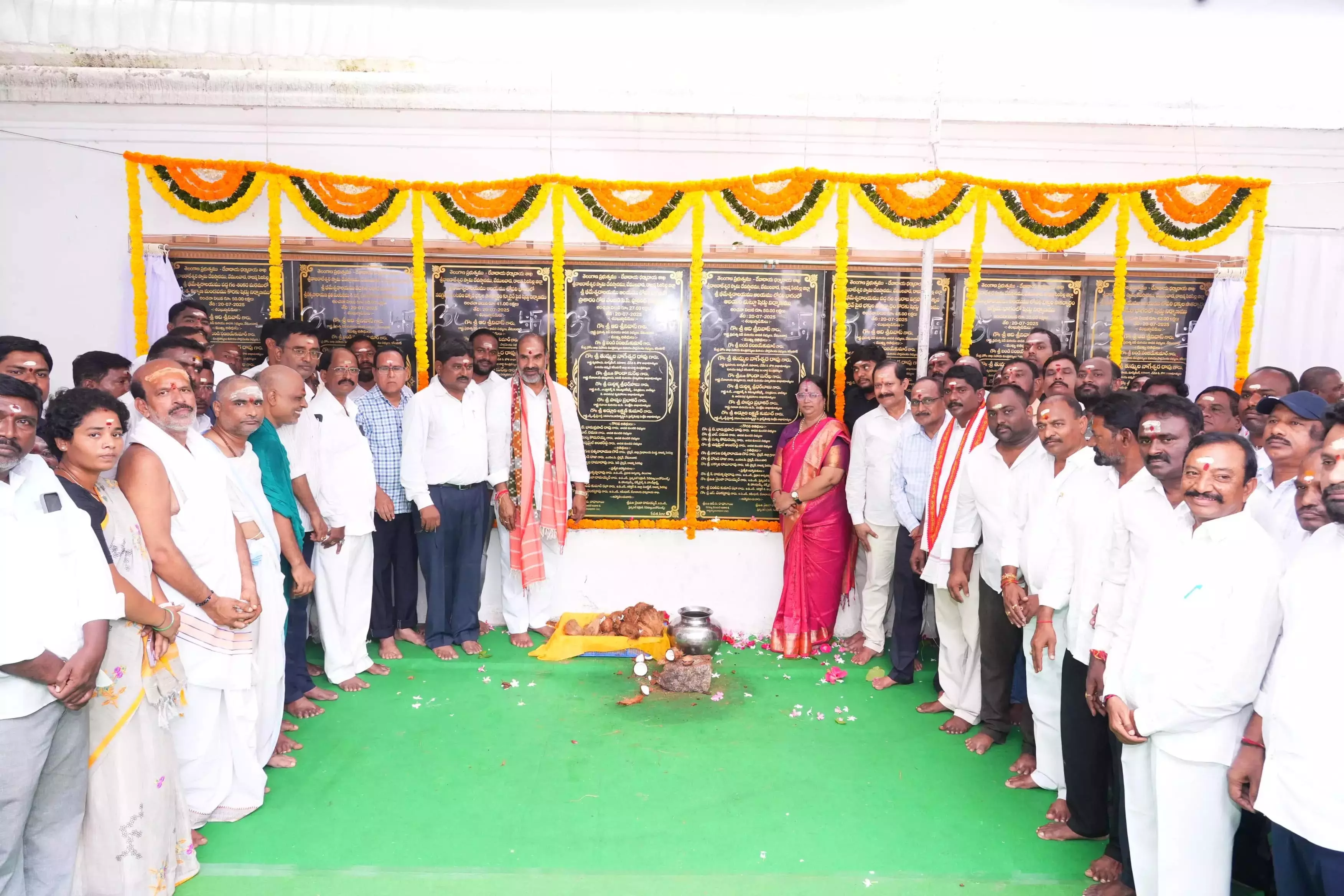वेमुलावाड़ा को मंदिर शहर में बदला जाएगा: कांग्रेस MLA वेमुलावाड़ा को मंदिर शहर में बदला जाएगा: कांग्रेस MLA