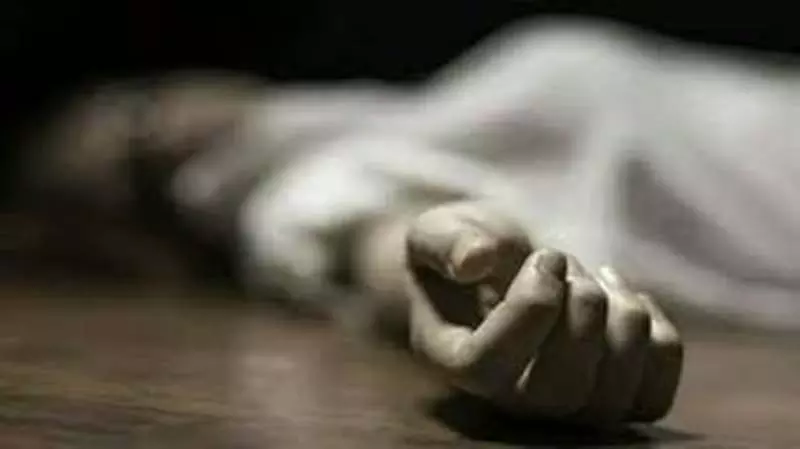 Mumbai : नालासोपारा में पत्नी ने पति की हत्या कर घर के फर्श के नीचे दफना दिया Mumbai : नालासोपारा में पत्नी ने पति की हत्या कर घर के फर्श के नीचे दफना दिया
