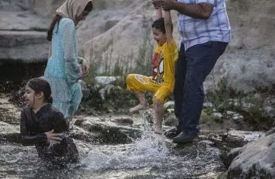 भीषण गर्मी की चपेट में यूरोप और मिडिल ईस्ट, बड़े पैमाने पर लोग प्रभावित भीषण गर्मी की चपेट में यूरोप और मिडिल ईस्ट, बड़े पैमाने पर लोग प्रभावित