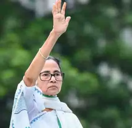 BJP शासित राज्यों में बांग्ला भाषी लोगों के उत्पीड़न के खिलाफ तृणमूल सप्ताहांत में विरोध प्रदर्शन करेगी BJP शासित राज्यों में बांग्ला भाषी लोगों के उत्पीड़न के खिलाफ तृणमूल सप्ताहांत में विरोध प्रदर्शन करेगी