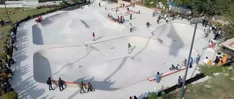 Chandigarh में स्केटबोर्डिंग का चलन कैसे बढ़ रहा Chandigarh में स्केटबोर्डिंग का चलन कैसे बढ़ रहा
