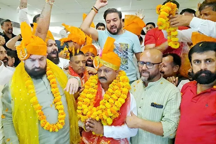 Sanjeev Singh रिंकू को युवा राजपूत सभा का नया अध्यक्ष चुना गया Sanjeev Singh रिंकू को युवा राजपूत सभा का नया अध्यक्ष चुना गया