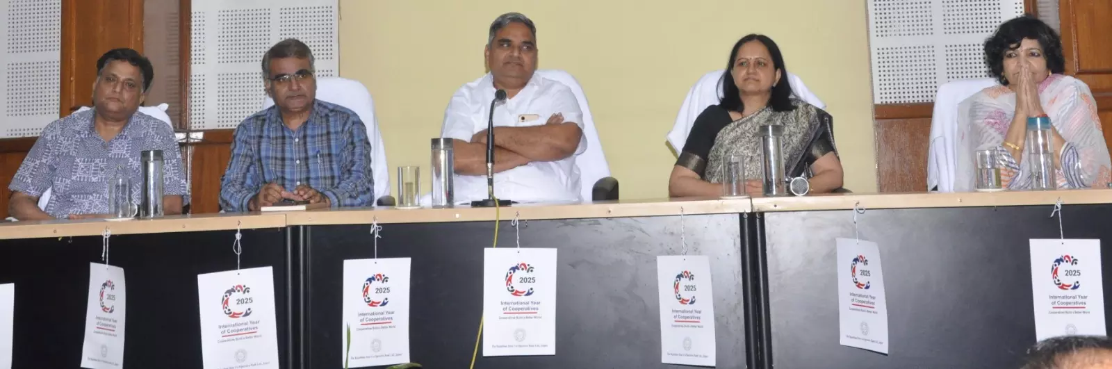 Jaipur: राज्य की सहकारी संस्थाओं को मजबूत करने पर जोर, मंत्री ने दिए निर्देश Jaipur: राज्य की सहकारी संस्थाओं को मजबूत करने पर जोर, मंत्री ने दिए निर्देश