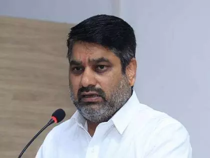 विपक्ष के नेता के चुनाव पर विधायक सतेज पाटिल का मज़ाकिया सवाल विपक्ष के नेता के चुनाव पर विधायक सतेज पाटिल का मज़ाकिया सवाल