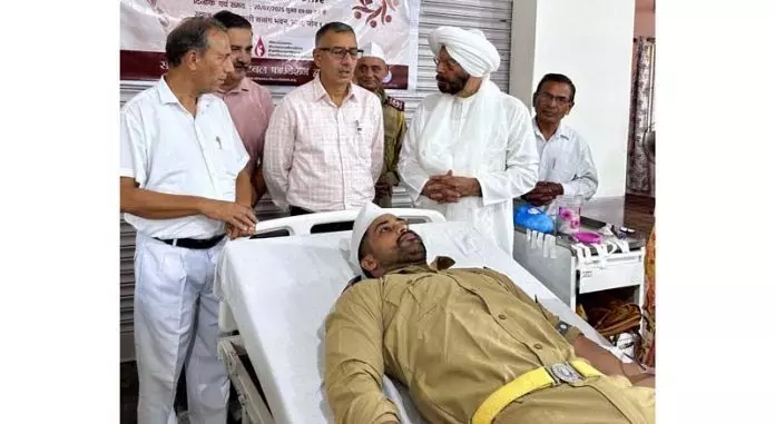 Jammu: निरंकारी मिशन ने रक्तदान शिविर का आयोजन किया Jammu: निरंकारी मिशन ने रक्तदान शिविर का आयोजन किया
