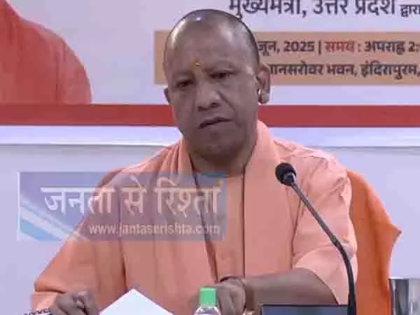 रामप्रस्थ ग्रुप के निदेशक और शेयरधारक 1100 करोड़ की धोखाधड़ी में गिरफ्तार रामप्रस्थ ग्रुप के निदेशक और शेयरधारक 1100 करोड़ की धोखाधड़ी में गिरफ्तार
