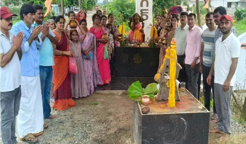 Karepalli Sri Venkatasai नगर में बोनालू का भव्य उत्सव मनाया गया Karepalli Sri Venkatasai नगर में बोनालू का भव्य उत्सव मनाया गया