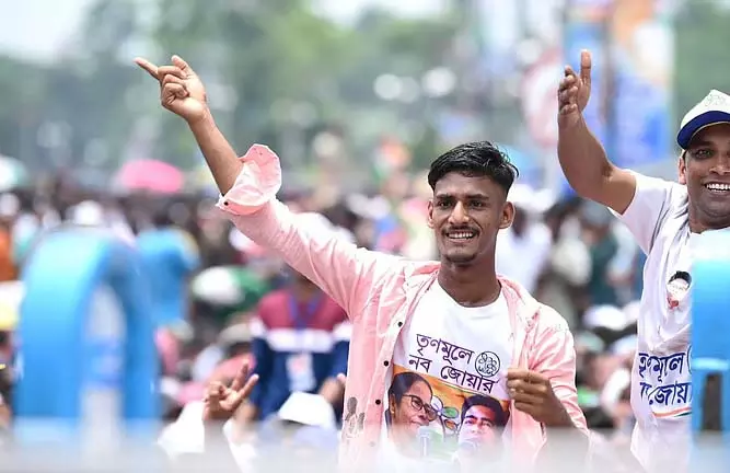 एकुशे मंच पर दीदी का नया नारा एकुशे मंच पर दीदी का नया नारा