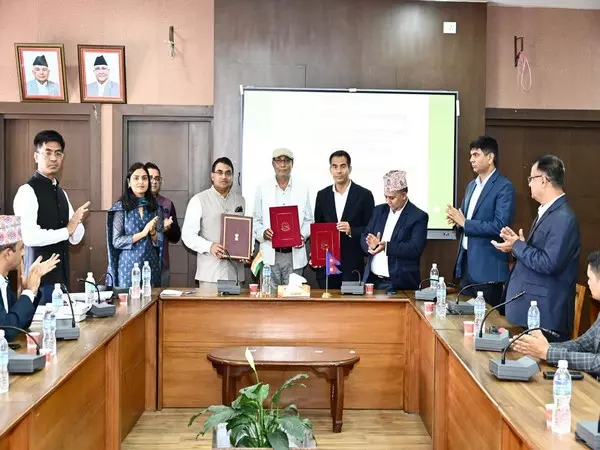 भारत, नेपाल ने शिक्षा, स्वास्थ्य क्षेत्रों में पांच उच्च प्रभाव वाली विकास परियोजनाओं के लिए MoU पर किए हस्ताक्षर भारत, नेपाल ने शिक्षा, स्वास्थ्य क्षेत्रों में पांच उच्च प्रभाव वाली विकास परियोजनाओं के लिए MoU पर किए हस्ताक्षर