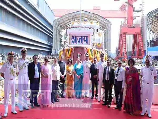 GRSE ने अंतिम ASWउथले जल यान अजय का किया प्रक्षेपण GRSE ने अंतिम ASWउथले जल यान अजय का किया प्रक्षेपण