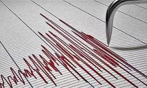 Gujarat: भूकंप के झटकों से लोगों में दहशत