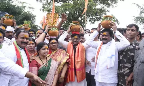 Mancherial : बोनालू उत्सव में मंदामरी मंडल ने बांधा दर्शकों का ध्यान