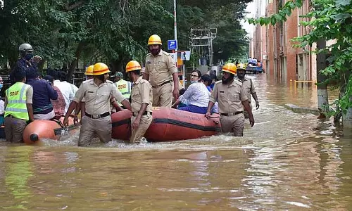 Chennai में बारिश से होने वाले नुकसान की स्थिति में लोगों के लिए 169 स्थान तैयार Chennai में बारिश से होने वाले नुकसान की स्थिति में लोगों के लिए 169 स्थान तैयार