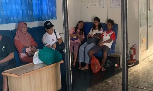 Indonesia : यात्री नौका में आग, उत्तरी सुलावेसी में 3 की मौत