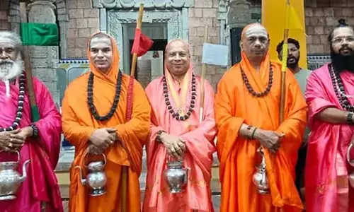 तीन दशक बाद वीरशैव-लिंगायत एकजुट: शक्ति प्रदर्शन की तैयारी तीन दशक बाद वीरशैव-लिंगायत एकजुट: शक्ति प्रदर्शन की तैयारी