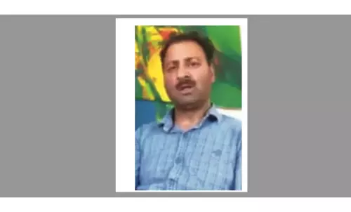 सोपोर के स्व-शिक्षित चित्रकार ने राष्ट्रीय पुरस्कार जीता