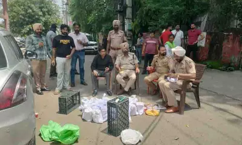 Punjab: ब्रिटेन से लौटे व्यक्ति से 15 किलोग्राम हेरोइन जब्त