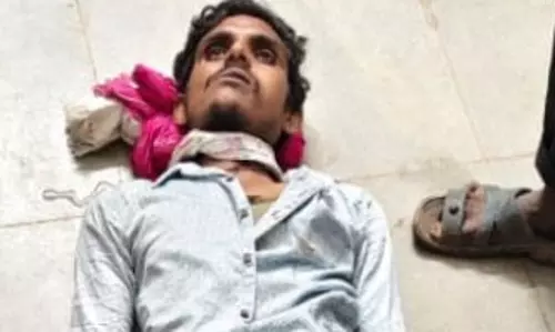 दफ्तर में कर्मचारी के बेटे ने किया सुसाइड दफ्तर में कर्मचारी के बेटे ने किया सुसाइड