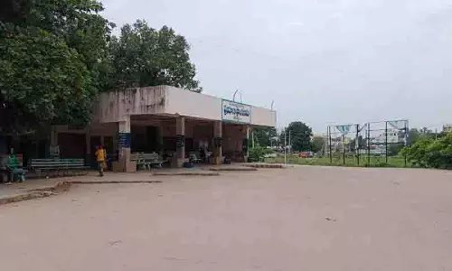 जीओ 49 के कारण पूर्ववर्ती Adilabad में बंद, आदिवासी समूहों ने वापसी की मांग की जीओ 49 के कारण पूर्ववर्ती Adilabad में बंद, आदिवासी समूहों ने वापसी की मांग की